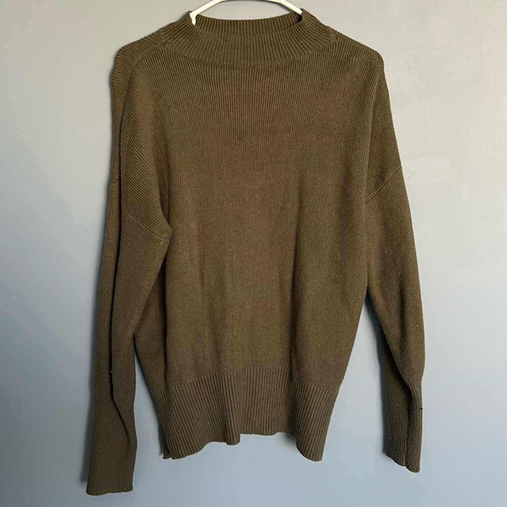 Knit sweater
